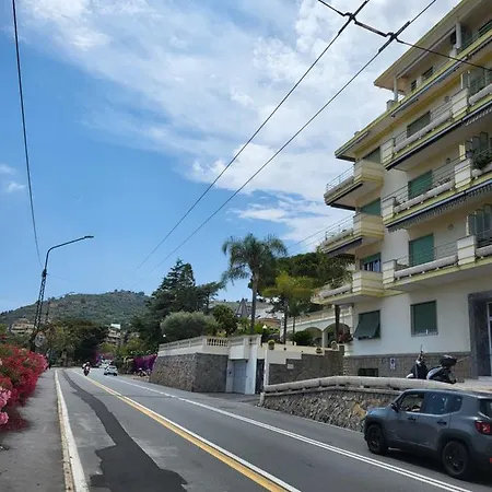 Apartament Nicola Санремо